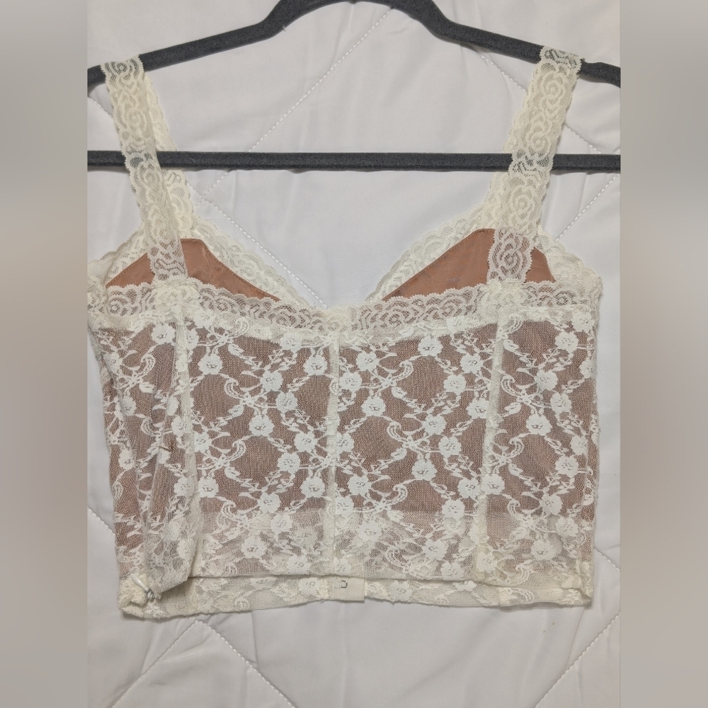 Tiger Mist Lace Crop Top in Cream and White - Picture 4 of 7